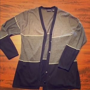 🎉EVERYTHING MUST GO!!!🎉Grey cardigan